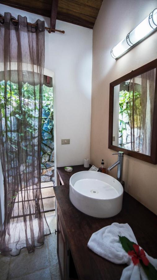 Hotel El Pequeno Gecko Verde Sámara エクステリア 写真