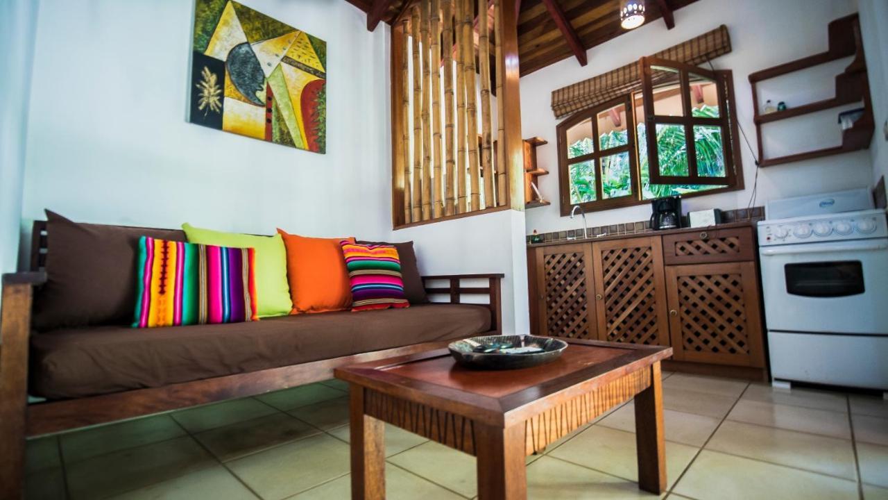Hotel El Pequeno Gecko Verde Sámara エクステリア 写真