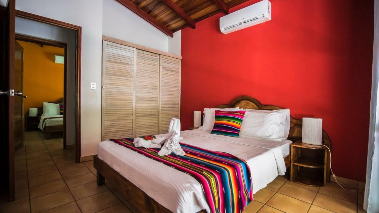 Hotel El Pequeno Gecko Verde Sámara エクステリア 写真