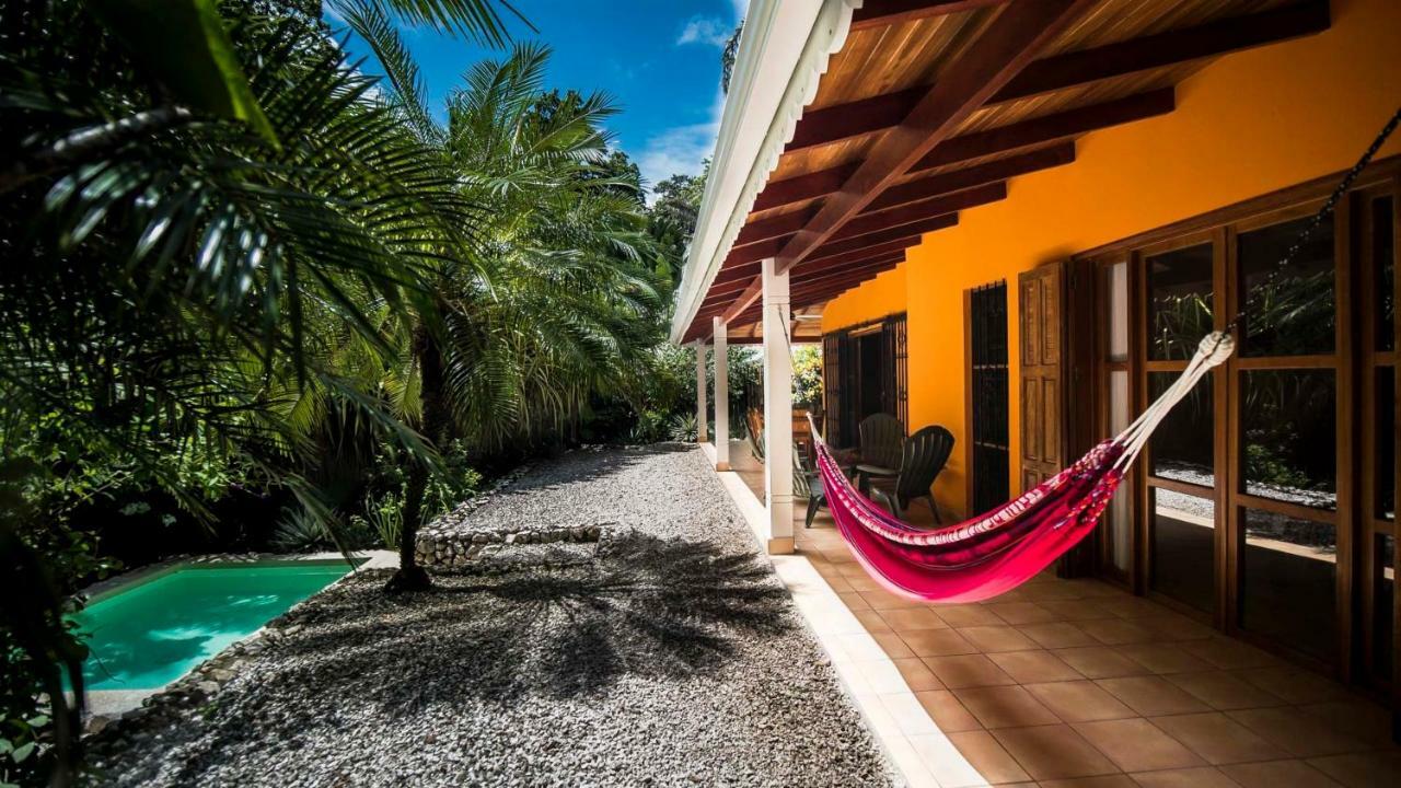 Hotel El Pequeno Gecko Verde Sámara エクステリア 写真