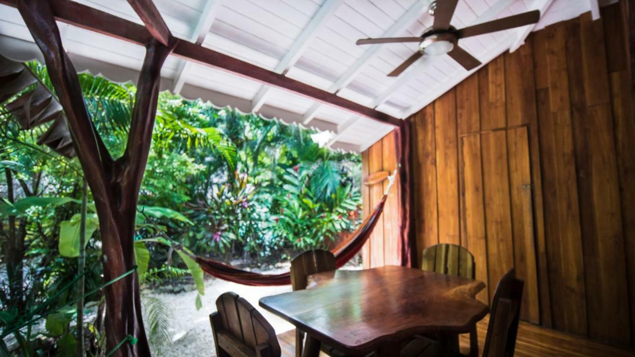 Hotel El Pequeno Gecko Verde Sámara エクステリア 写真