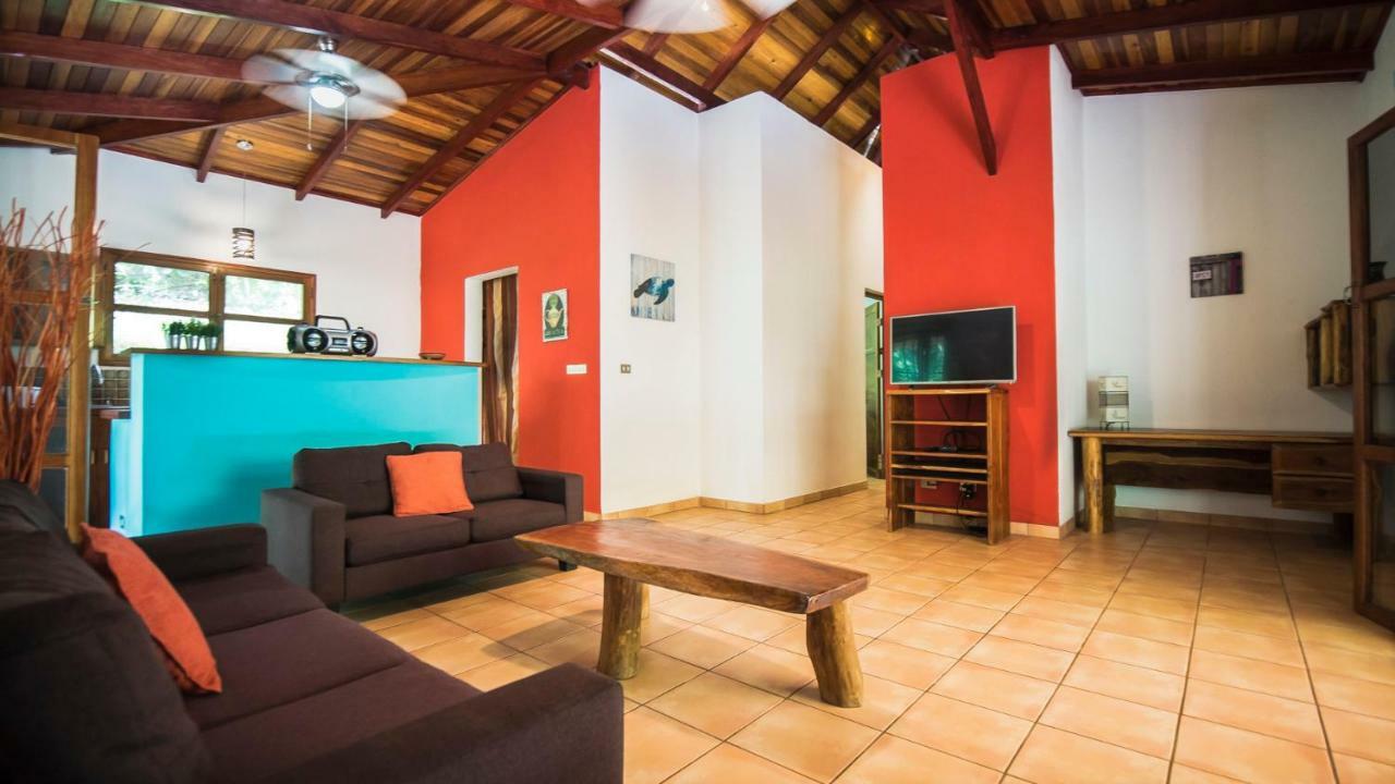 Hotel El Pequeno Gecko Verde Sámara エクステリア 写真