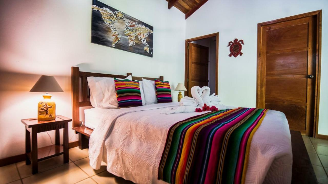 Hotel El Pequeno Gecko Verde Sámara エクステリア 写真